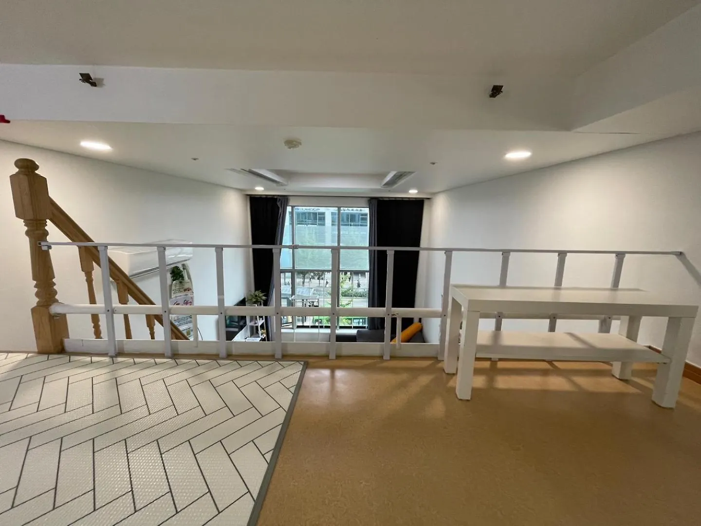 Hongdae Residence - 1Min From Hongik Uni Station Exit #1 Seoul Apartment