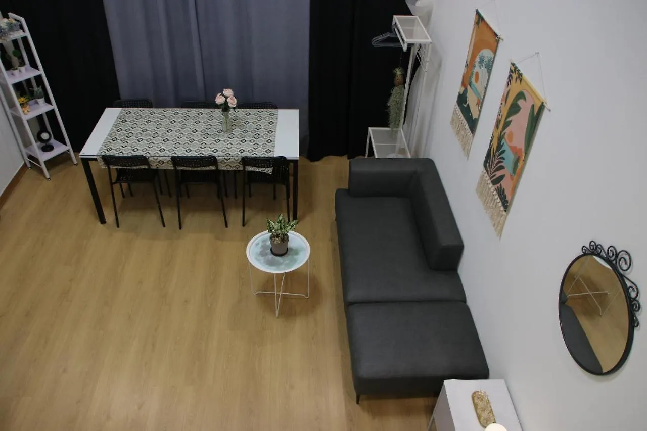 Hongdae Residence - 1Min From Hongik Uni Station Exit #1 Seoul Apartment