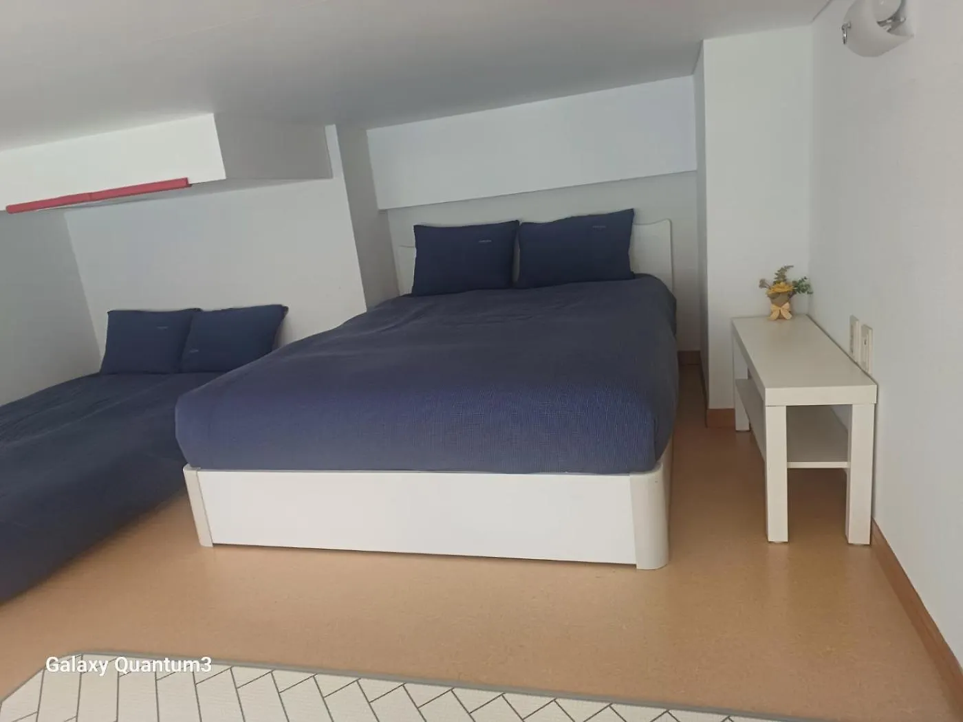 Hongdae Residence - 1Min From Hongik Uni Station Exit #1 Seoul South Korea
